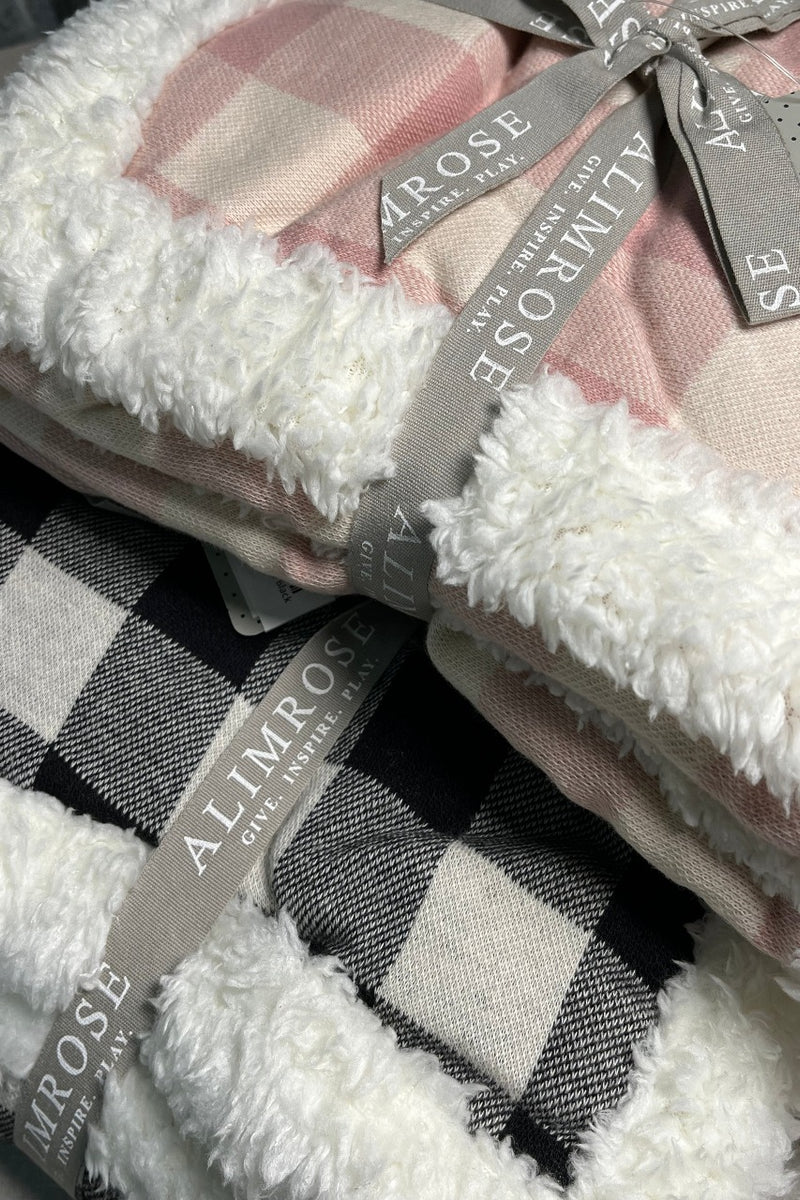 Sherpa Check Blanket Hub n Hive