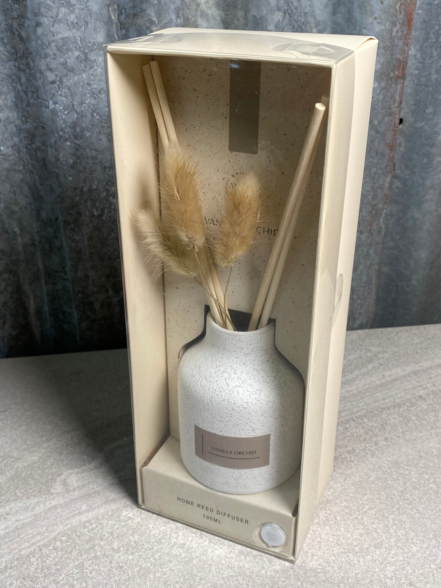 Ceramic Reed Diffuser w/Pampas Grass