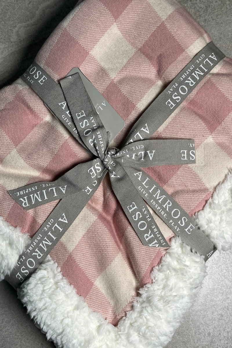 Sherpa Check Blanket Hub n Hive