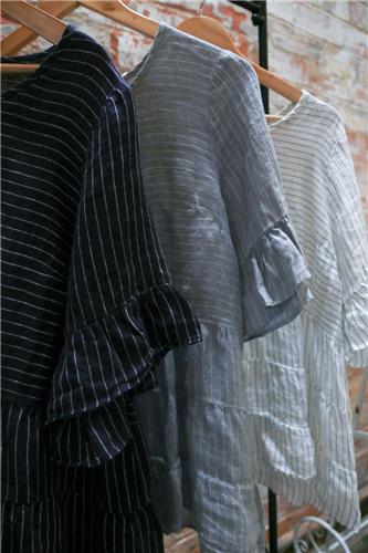 Linen Tier Top