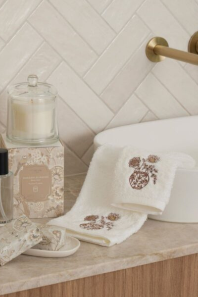 Timeless Blossoms Face Washer