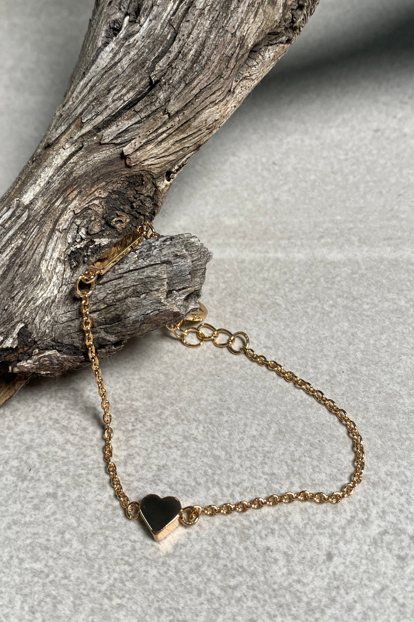 Fine Gold Heart Bracelet