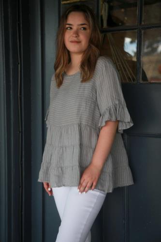 Linen Tier Top