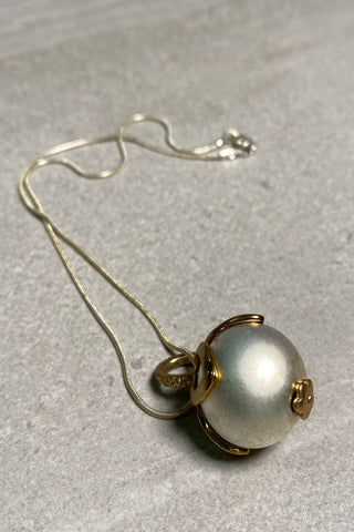 Matt Gold Pearl Necklace