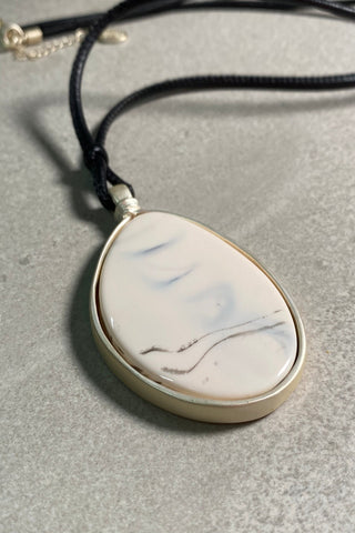 Mirror Stone Necklace