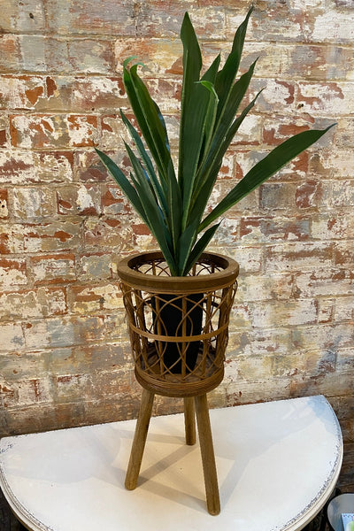 Plaited 3 Leg Planter